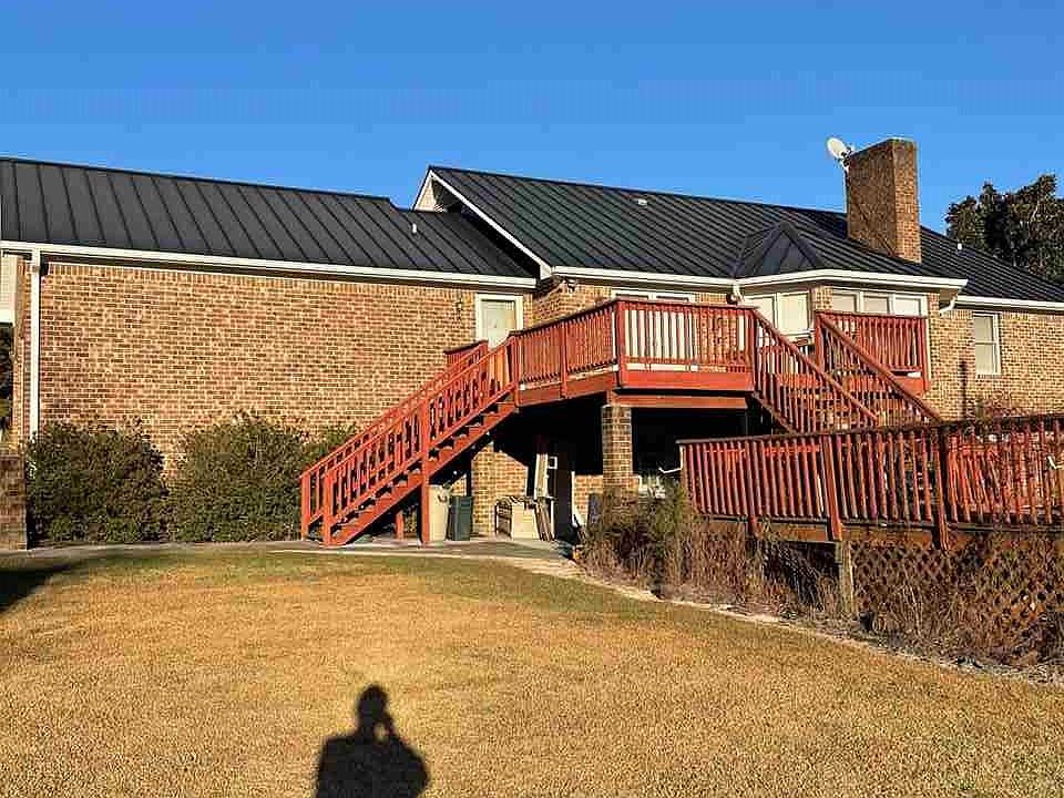 2nd image of 641 Massengill Pond Rd