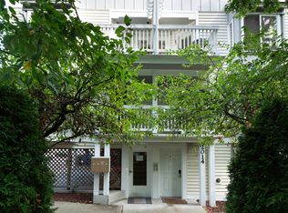 2014 E Denny Way APT 1, Seattle, WA 98122