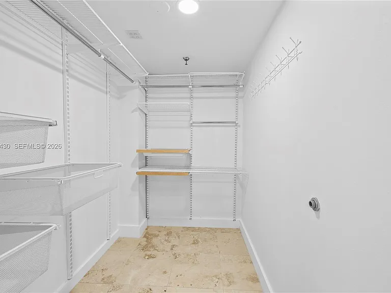 2457 Collins Ave #406 — Photo 14