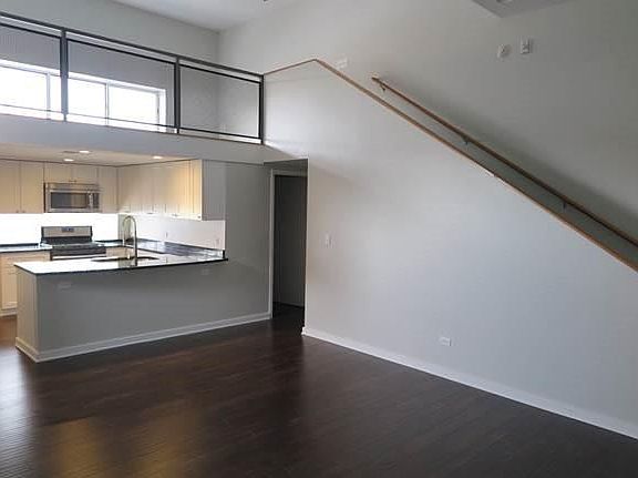 2nd image of 409 South Blvd