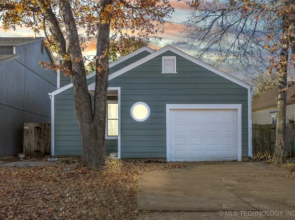 1810 W 62nd St S, Tulsa, OK 74132