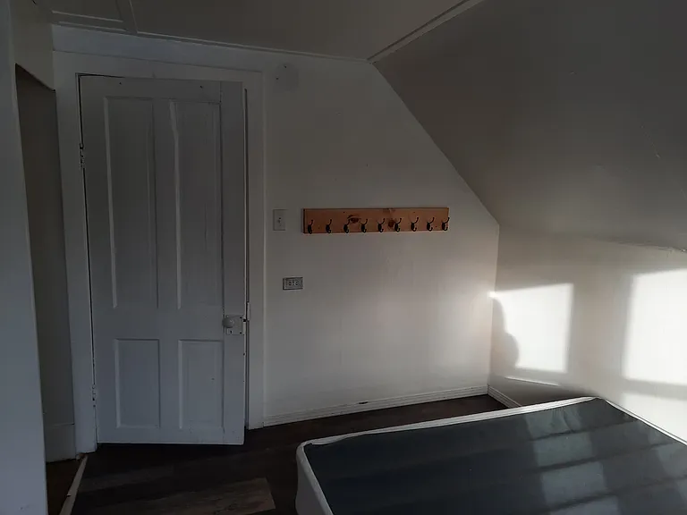 413 Lake St #2 — Photo 8