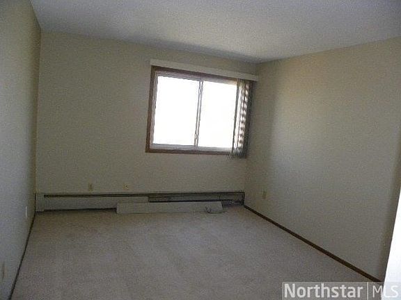 4th image of 1 Lake St W #319