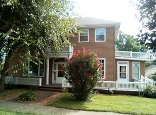 920 N 5th St, Vandalia, IL 62471