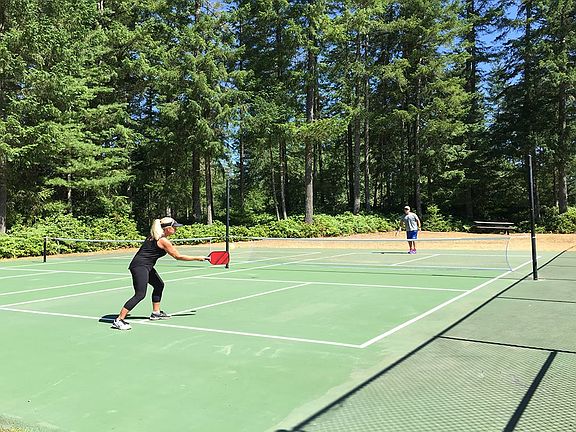 Community tennis courts