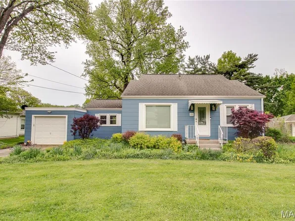 805 Taylor Ave, Godfrey, IL 62035