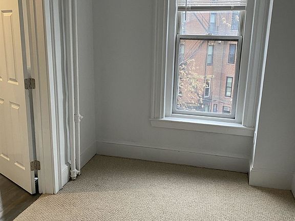 225 Newbury St. #3R Boston - Back Bay Unit Photo 2 (4)