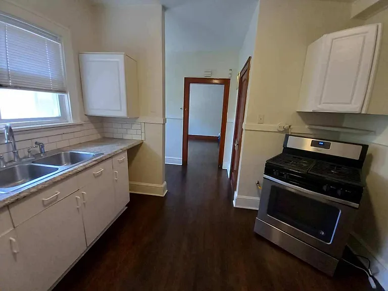 287 Myrtle Ave #2R — Photo 9