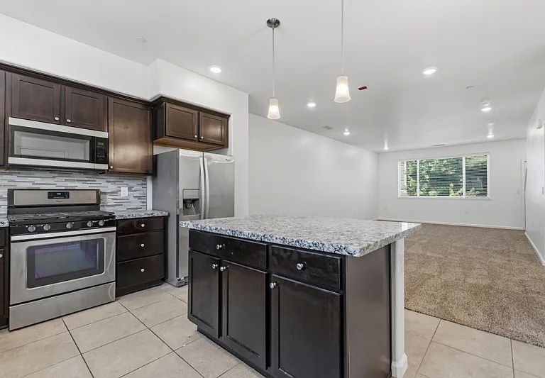 285 Mark Jeffrey Ln — Photo 4