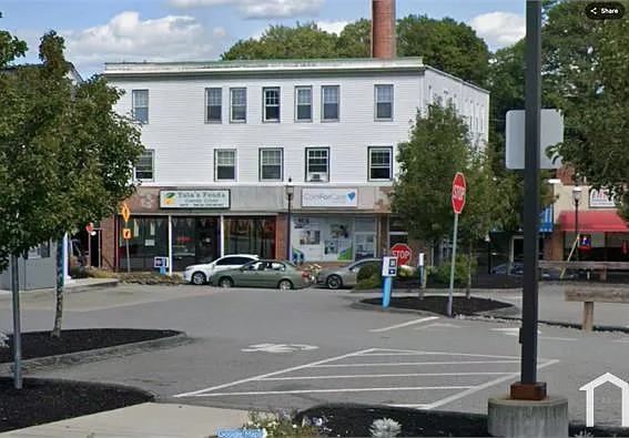 72 Main St