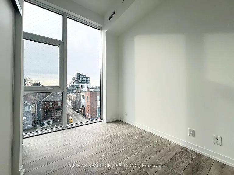 2020 Bathurst St #207 — Photo 26