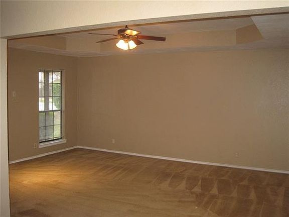 3rd image of 6718 S Creek Dr