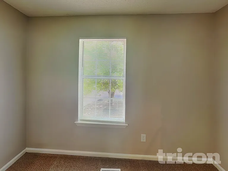 11136 White Stag Dr — Photo 10