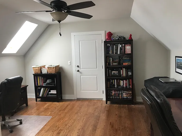 3054 N Avers Ave #2 — Photo 7