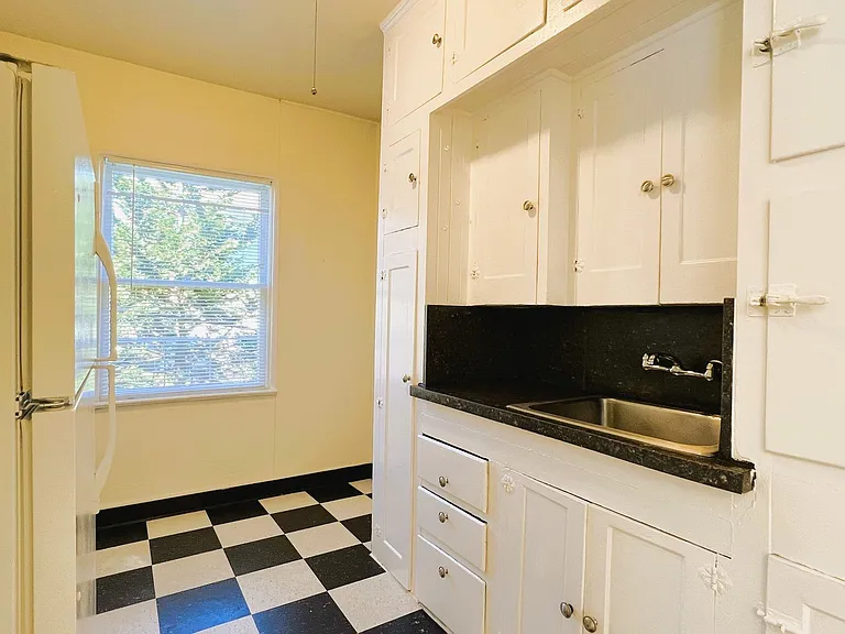 Kurdy Apartments — Photo 7