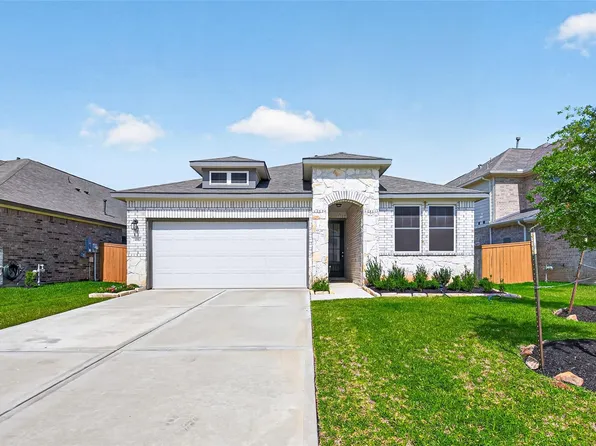 2440 Whisper Forest Dr, Katy, TX 77493