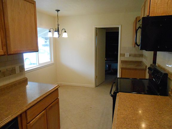 5th image of 755 Vipond Dr