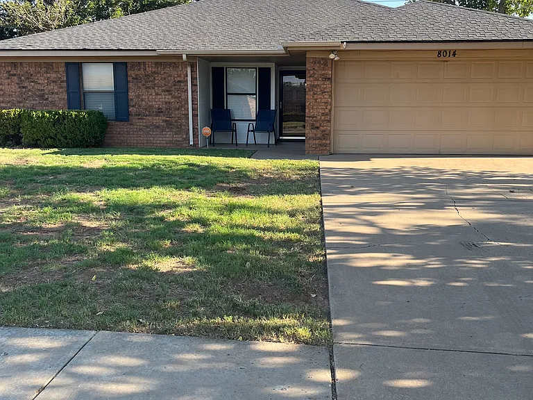 Simpson Dr — Photo 2