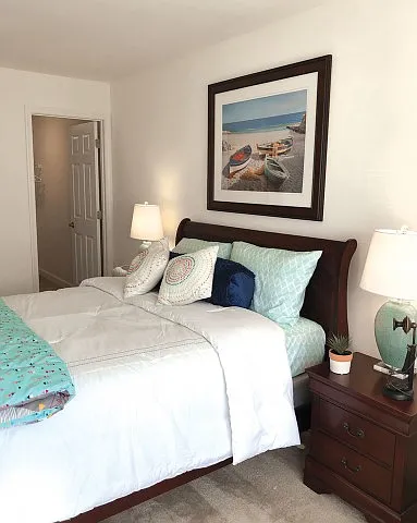 Two-Bedroom Oak