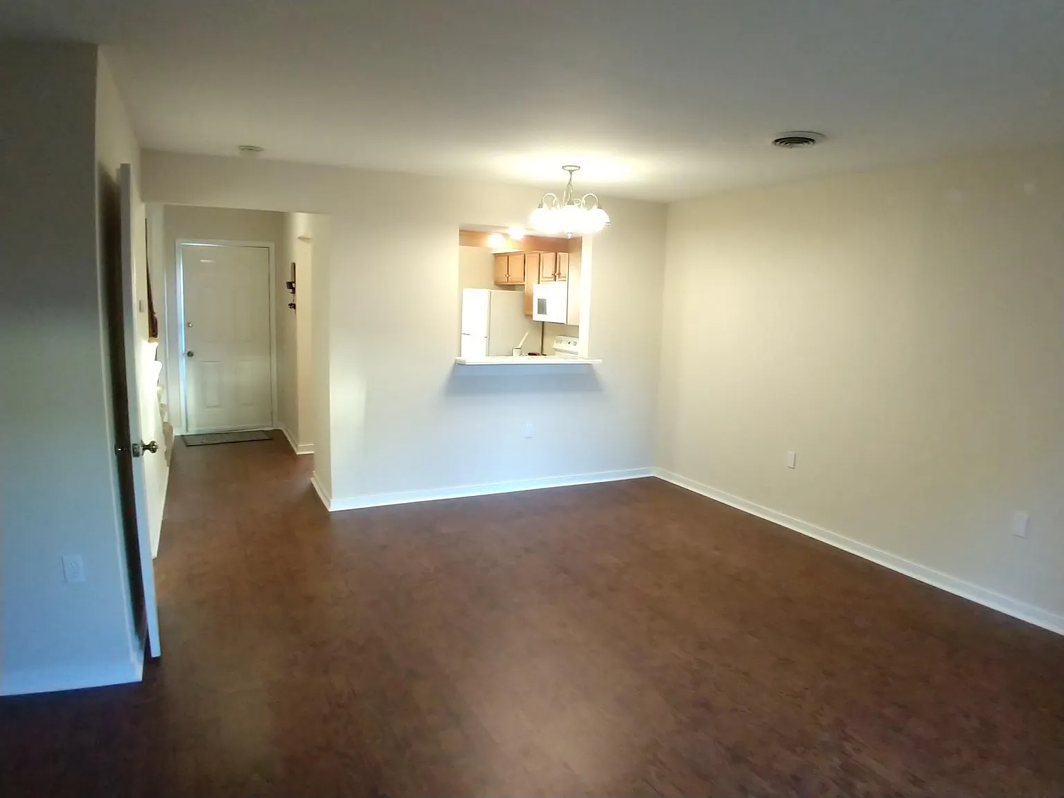 2 bed, 1.5 bath, 1150 sqft, $1,650 — Photo 4