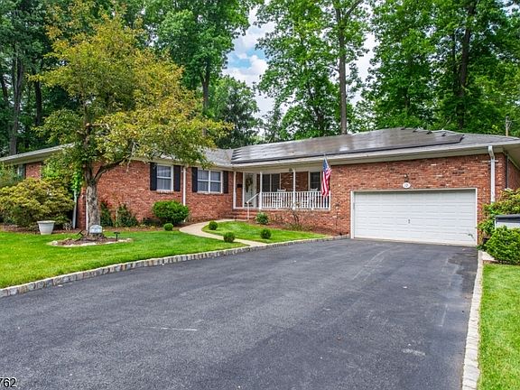 2nd image of 12 Ravine Rd