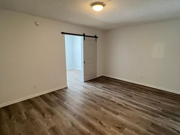 4th image of 1520 Jeffords St #209