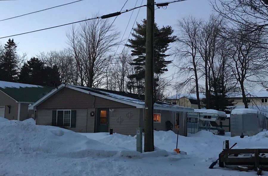 1st image of 115 Kellogg St
