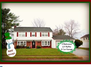 12 Nottingham Dr, Willingboro, NJ 08046