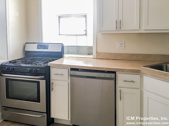 2nd image of 3925 N Keeler Ave #3929