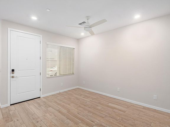 3rd image of 729 E Zesta Ln #103