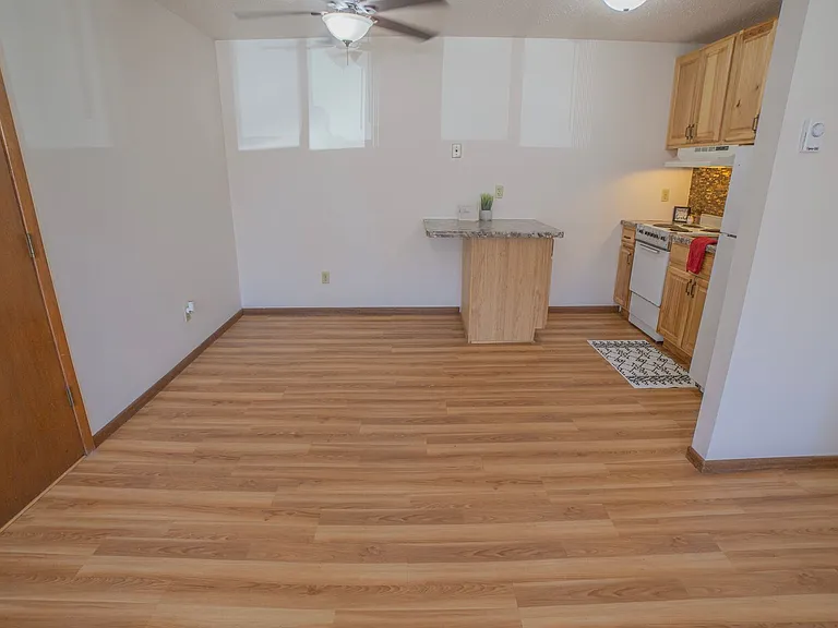 Cedars West Apartments — Photo 15