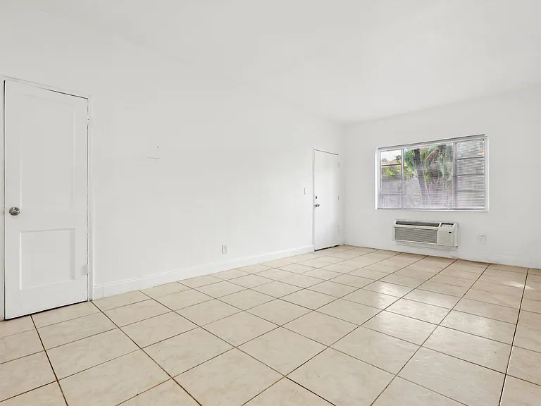 Design Place Miami — Photo 48
