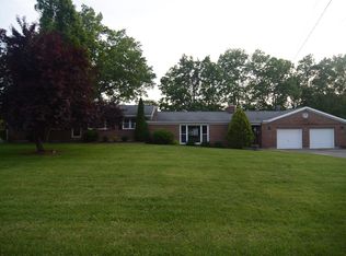 7348 Willow Dr, Blanchester, OH 45107