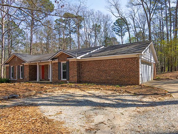3rd image of 1026 Denney Rd