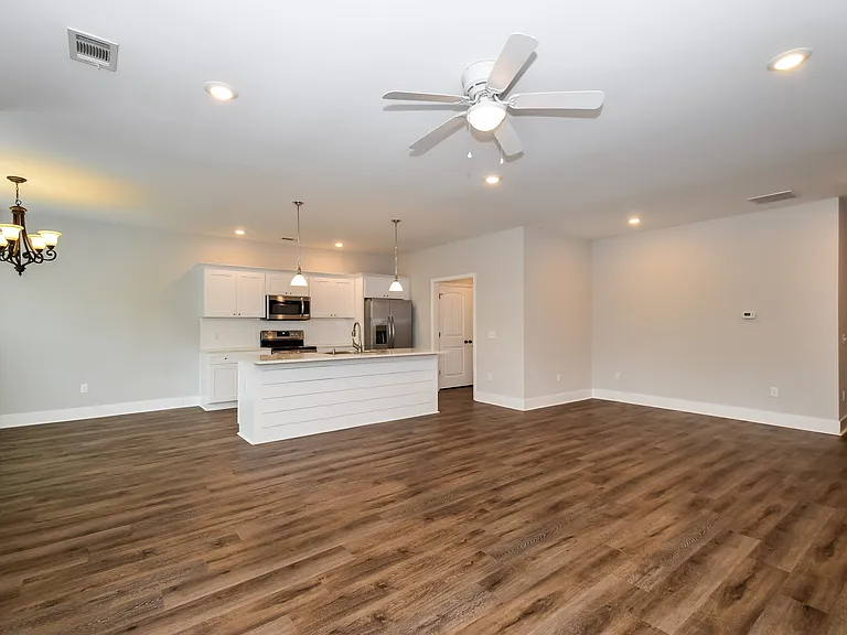 21 Greyfield Dr — Photo 6