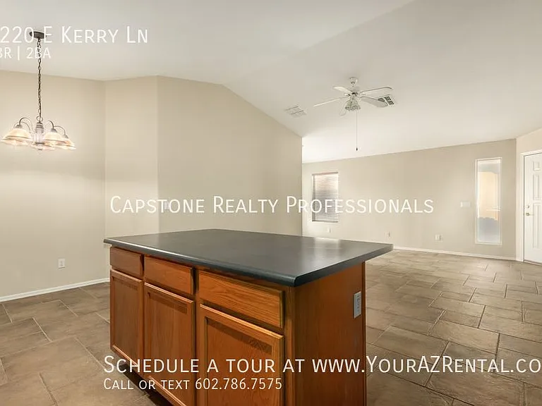 3220 E Kerry Ln — Photo 6