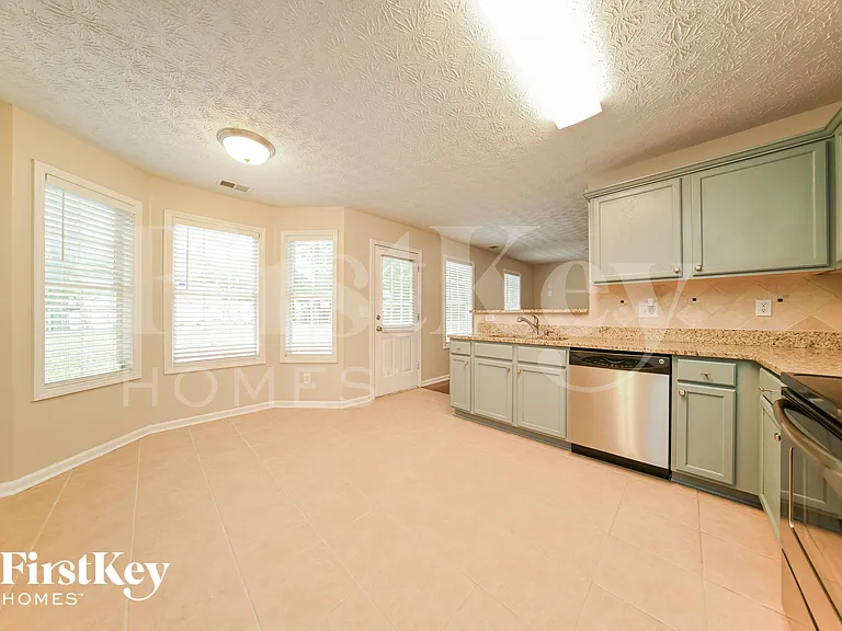 9093 Ashton Rd — Photo 5