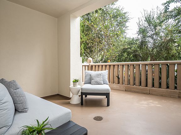 3rd image of 5625 Crescent Park W APT 139