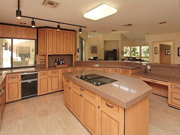 2nd image of 16316 Villarreal De Avila Dr