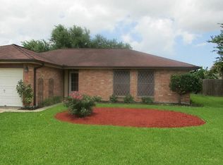10011 Barmont Dr, La Porte, TX 77571