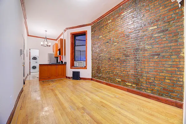 Rented by REAL New York | media 12