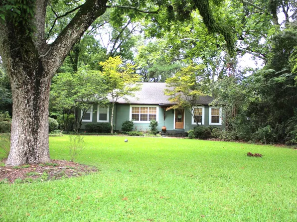 2140 N 7th Ave, Laurel, MS 39440