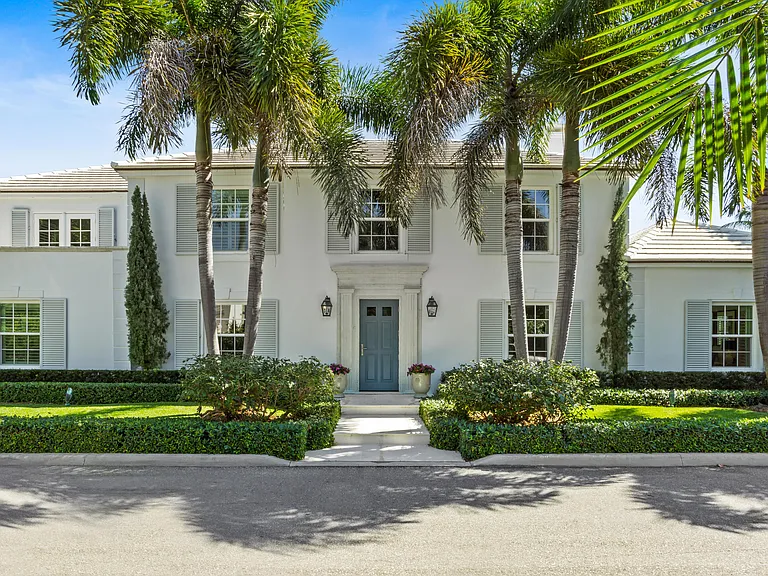 327 Arabian Rd — Photo 1