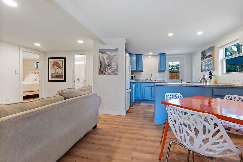 1 bed, 1.0 bath, 400 sqft, $1,750 — Photo 2