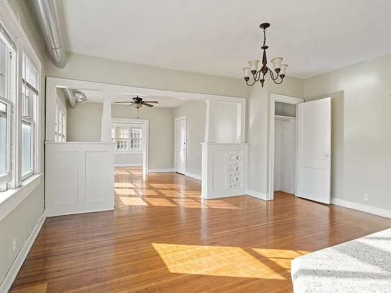 The Reese Apartments — Photo 18