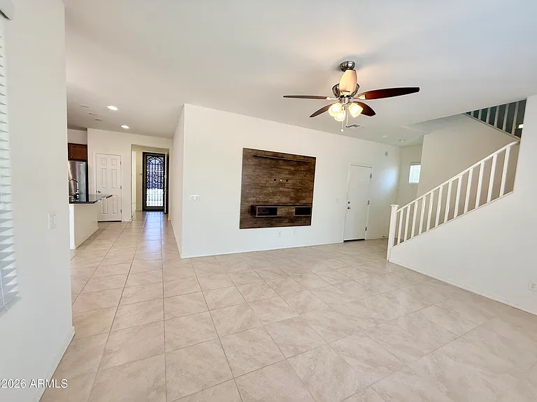 4722 E Tremaine Ave — Photo 15