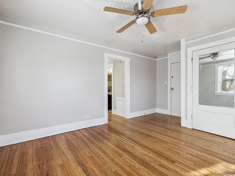 1212 Corona — Photo 13