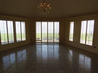 2525 Riverview Dr, Colonial Beach, VA