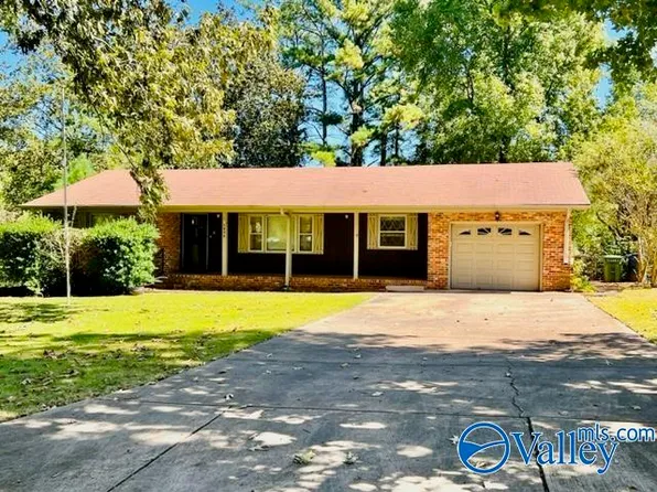 1408 Brook Hollow Cir NW, Huntsville, AL 35816