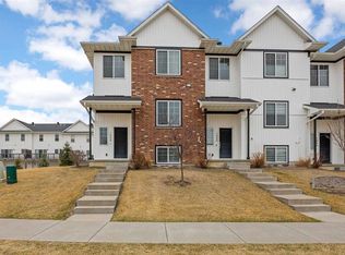 1054 Dubs Dr, Iowa City, IA 52246